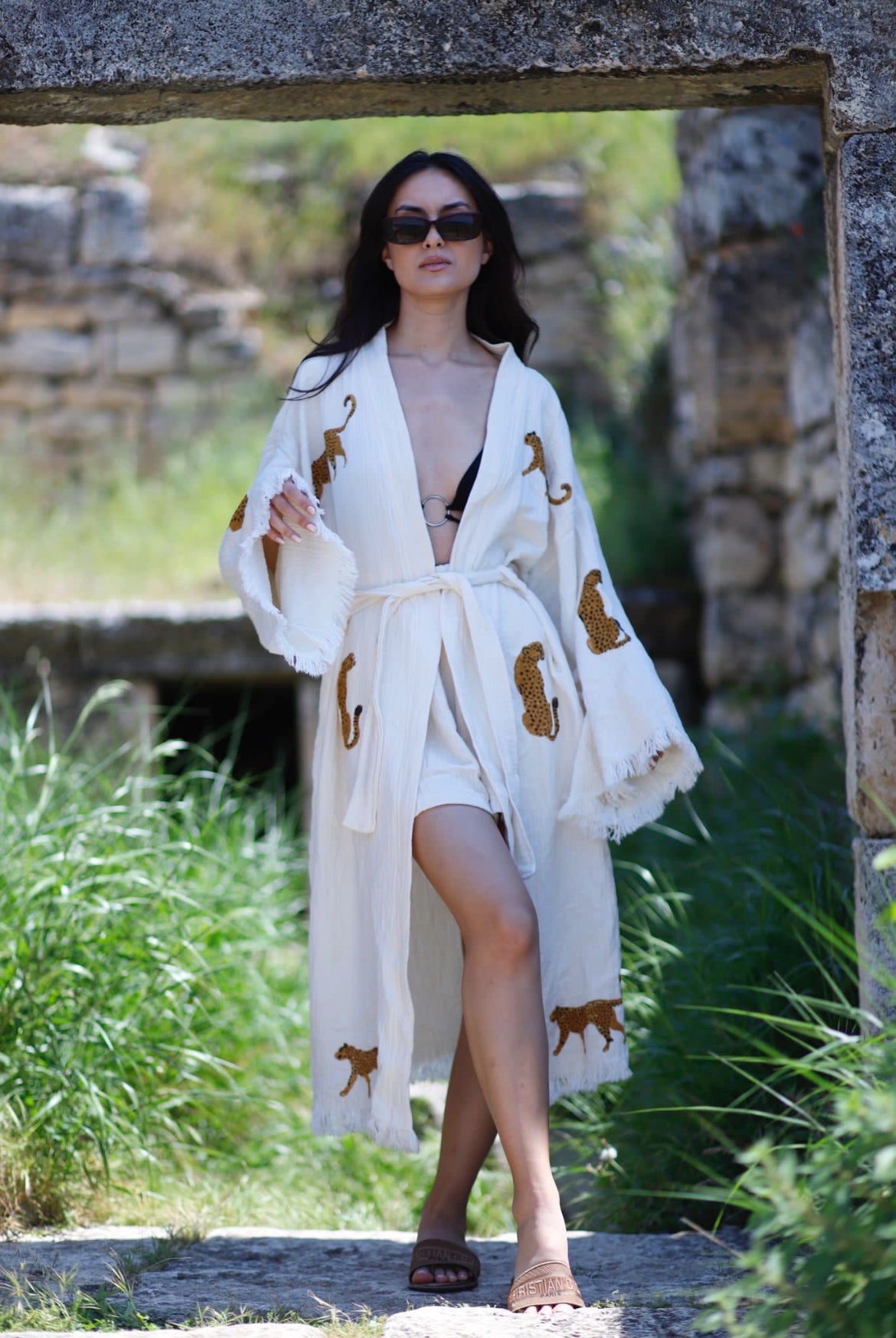 White with Tan Cheetah Print Kimono Robe: Full length